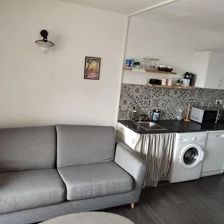 Apartment Studio 4 Personnes Avec Vue Sur Le Port Hyeres